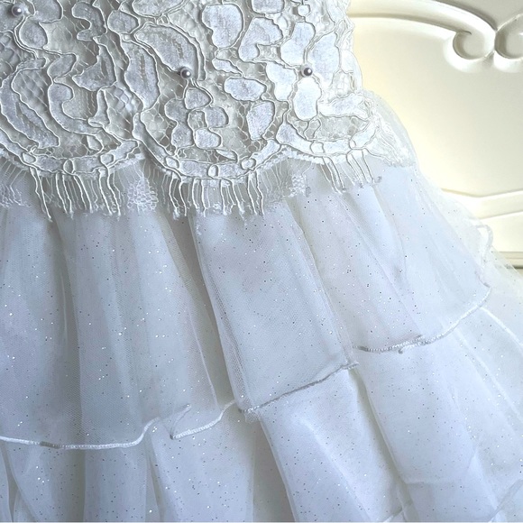Alice Pi Little Girls Ivory Lace / Tulle Flower Girl / Communion Dress. Size 4 - Picture 4 of 12
